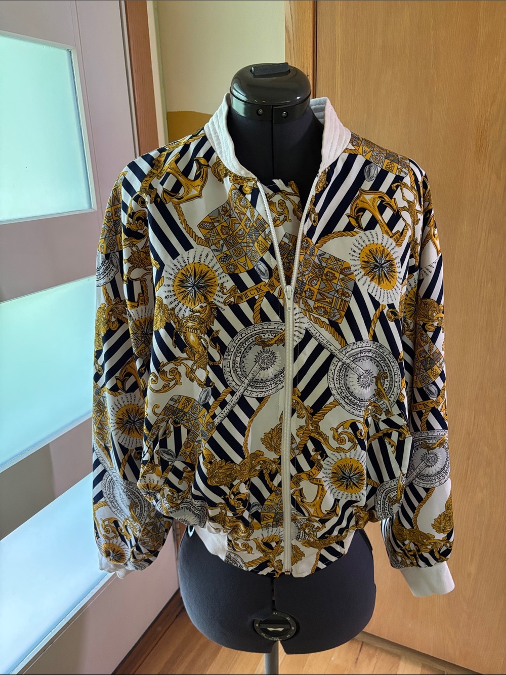 Vintage Baroque Print Bomber Jacket - White / Navy / Gold